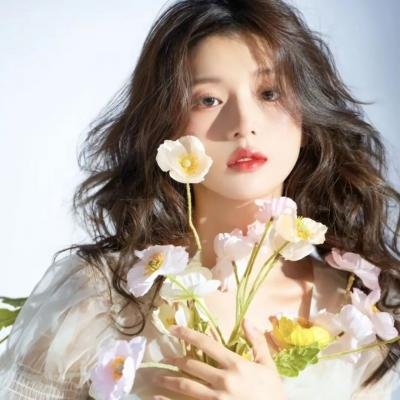 黑珍珠艾曼妞